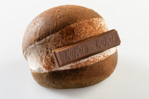 MARITOZZO CREATO CON KitKat®